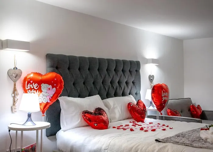 Dealhouse Apartments 1