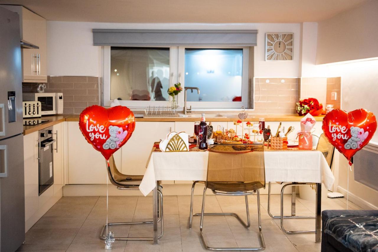 Apartment Dealhouse 1 *